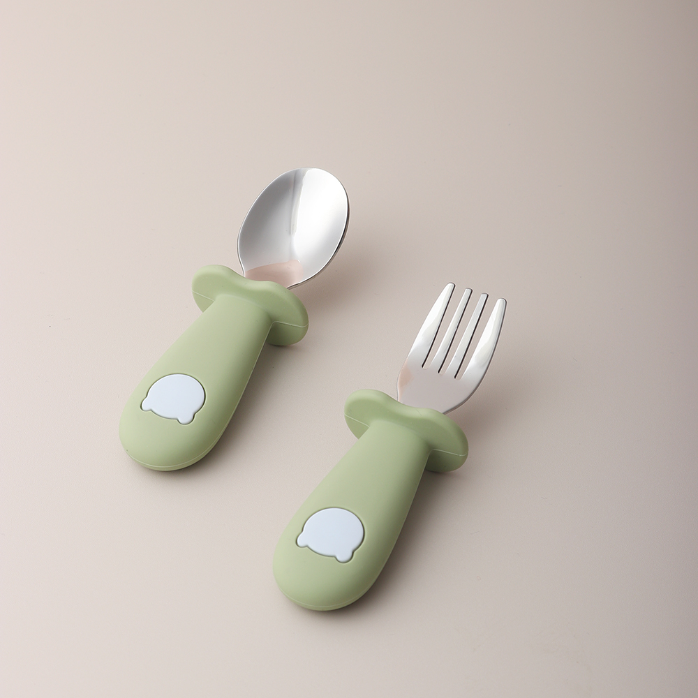 Baby Panda Shape Silicone Spoo - Baby Food Feeder review and price